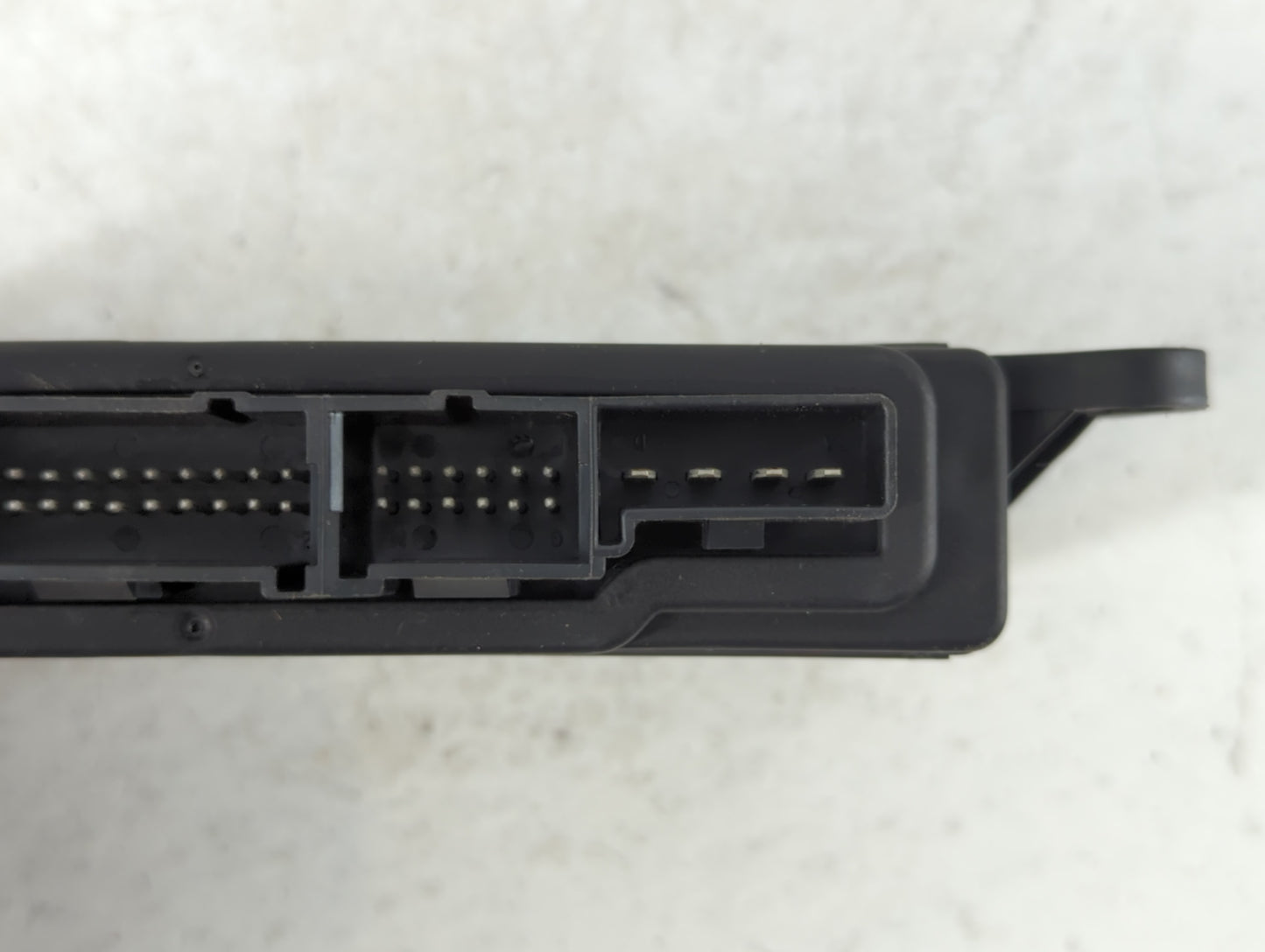 2006-2006 Cadillac Srx Body Control Module Bcm Inner Cabin Fuse Box - Oemusedautoparts1.com