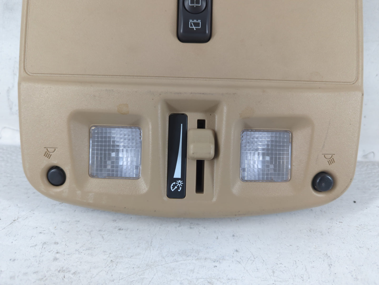 2006 Cadillac Srx Overhead Roof Console - Oemusedautoparts1.com