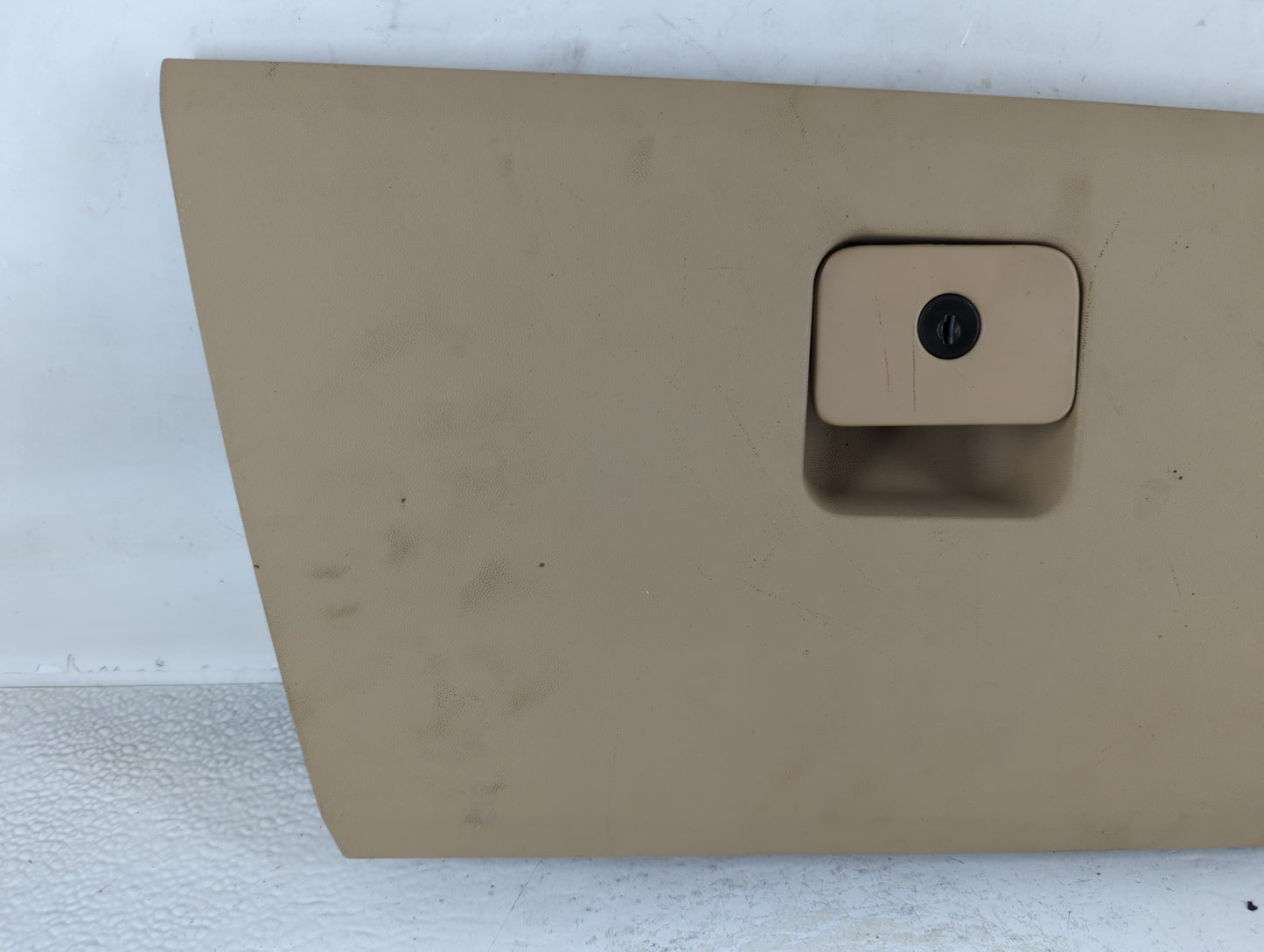 2006 Cadillac Srx Passenger Glove Box Door Storage Compartment - Oemusedautoparts1.com