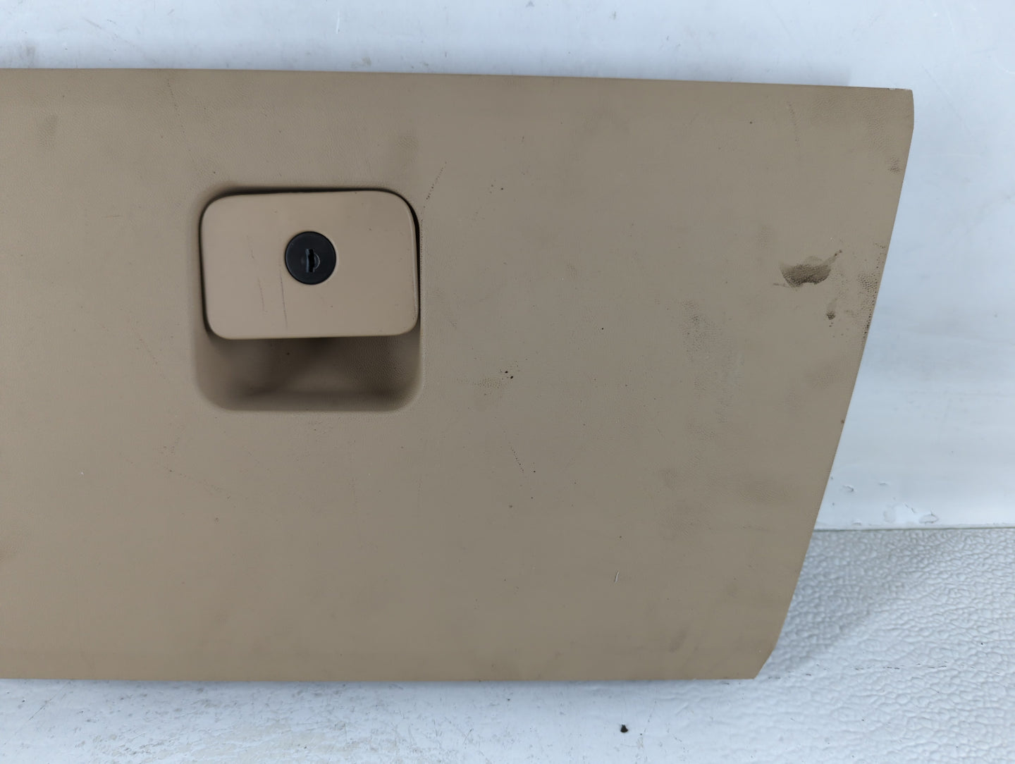 2006 Cadillac Srx Passenger Glove Box Door Storage Compartment - Oemusedautoparts1.com