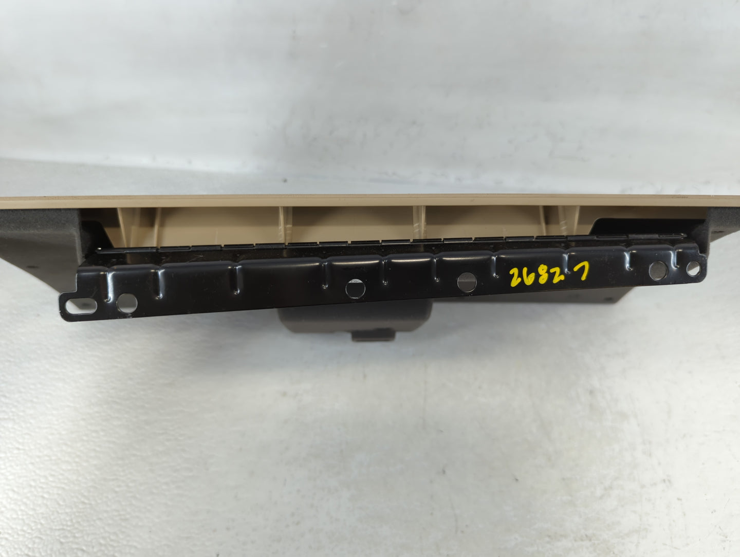 2006 Cadillac Srx Passenger Glove Box Door Storage Compartment 693834 - Oemusedautoparts1.com