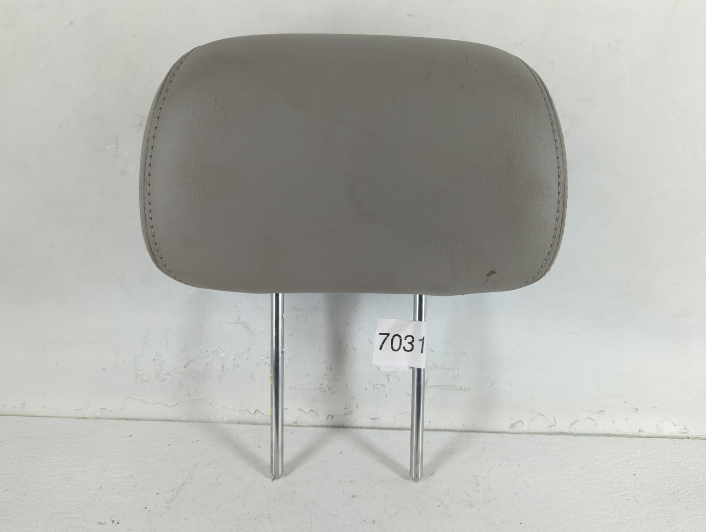2004-2006 Cadillac Srx Headrest Head Rest Front Driver Passenger Seat - Oemusedautoparts1.com