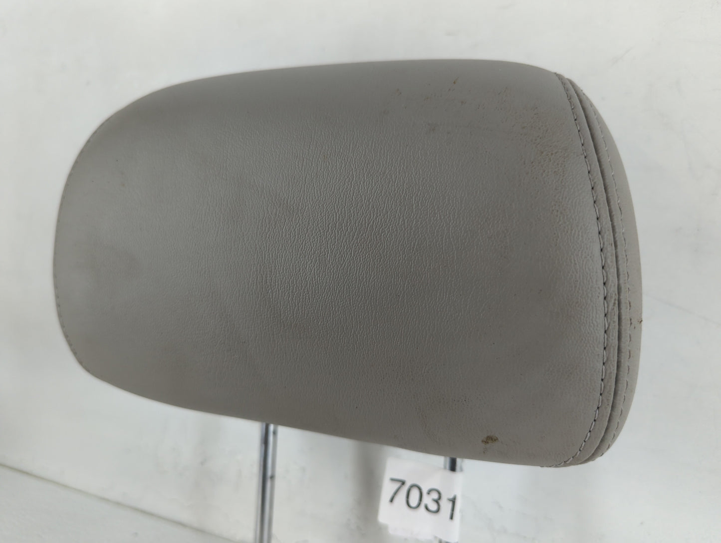 2004-2006 Cadillac Srx Headrest Head Rest Front Driver Passenger Seat - Oemusedautoparts1.com