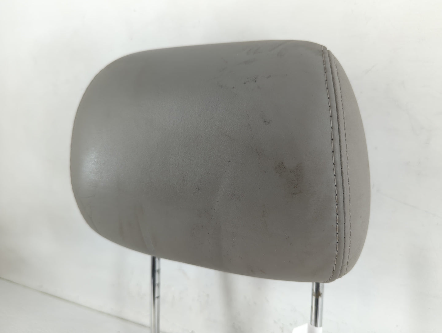 2004-2006 Cadillac Srx Headrest Head Rest Front Driver Passenger Seat - Oemusedautoparts1.com