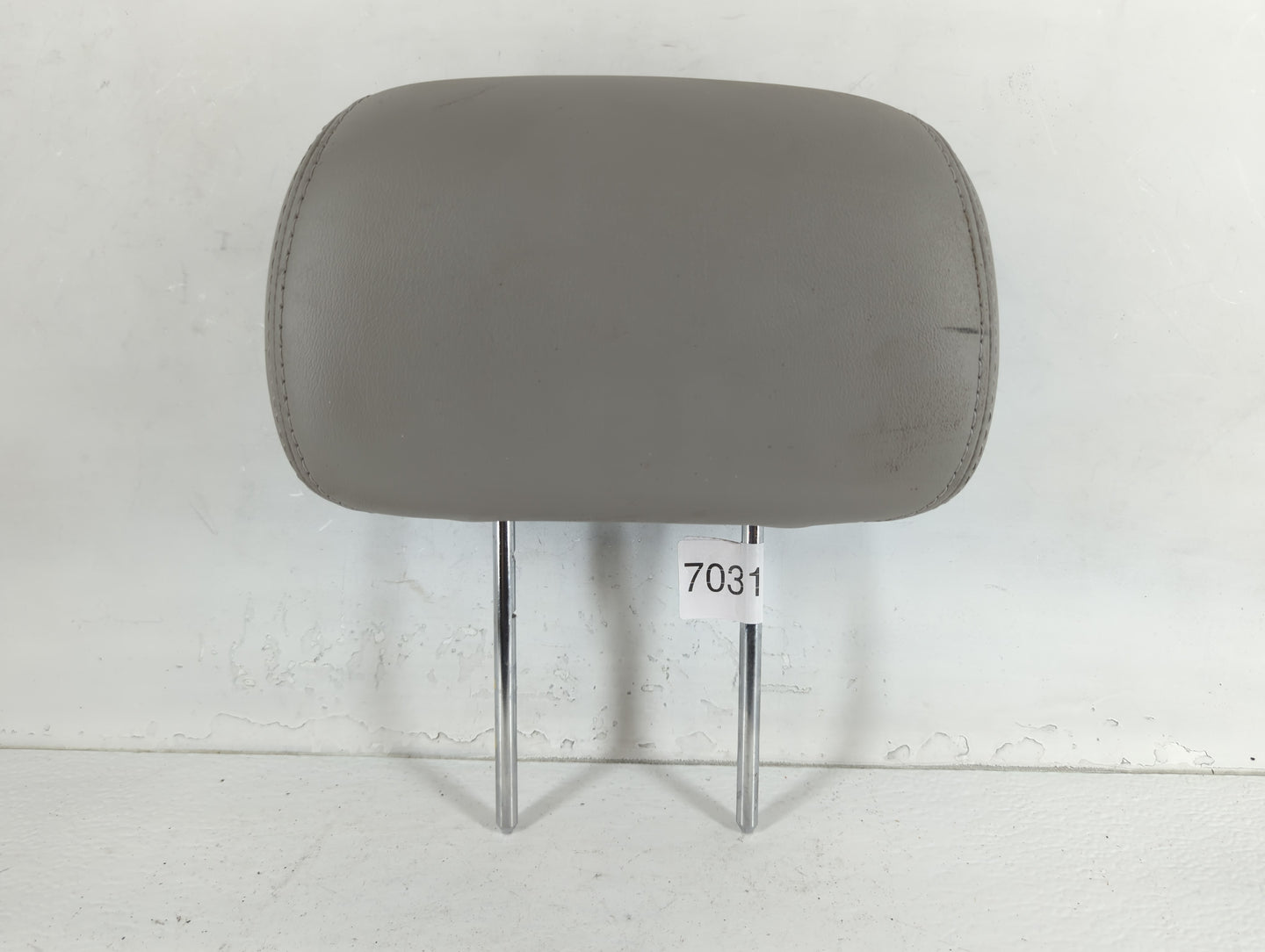 2004-2006 Cadillac Srx Headrest Head Rest Rear Seat Gray - Oemusedautoparts1.com