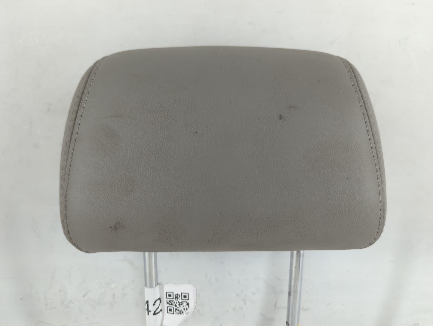 2004-2006 Cadillac Srx Headrest Head Rest Rear Seat Gray - Oemusedautoparts1.com