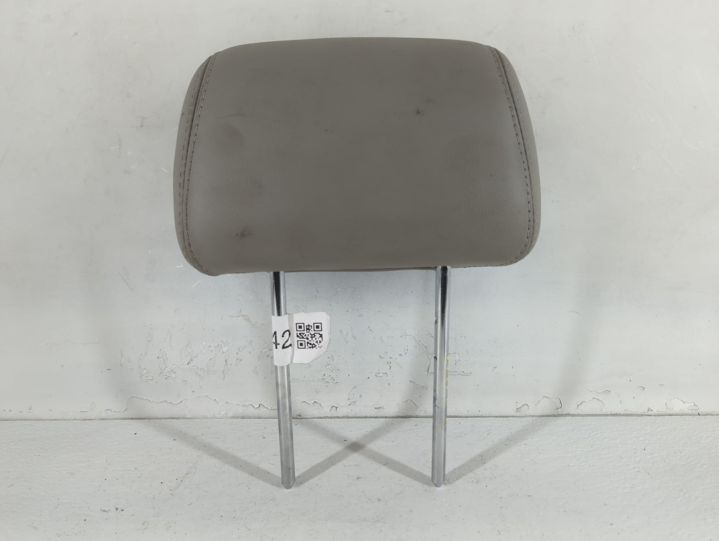 2004-2006 Cadillac Srx Headrest Head Rest Rear Seat Gray - Oemusedautoparts1.com