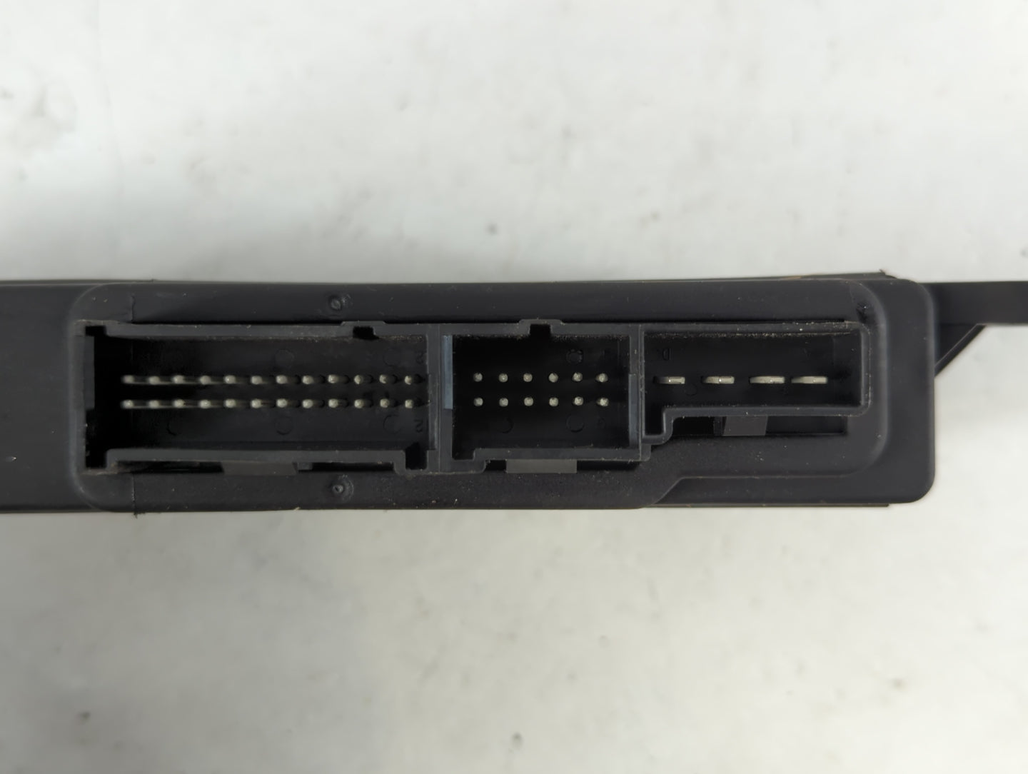 2006-2006 Cadillac Srx Body Control Module Bcm Inner Cabin Fuse Box - Oemusedautoparts1.com