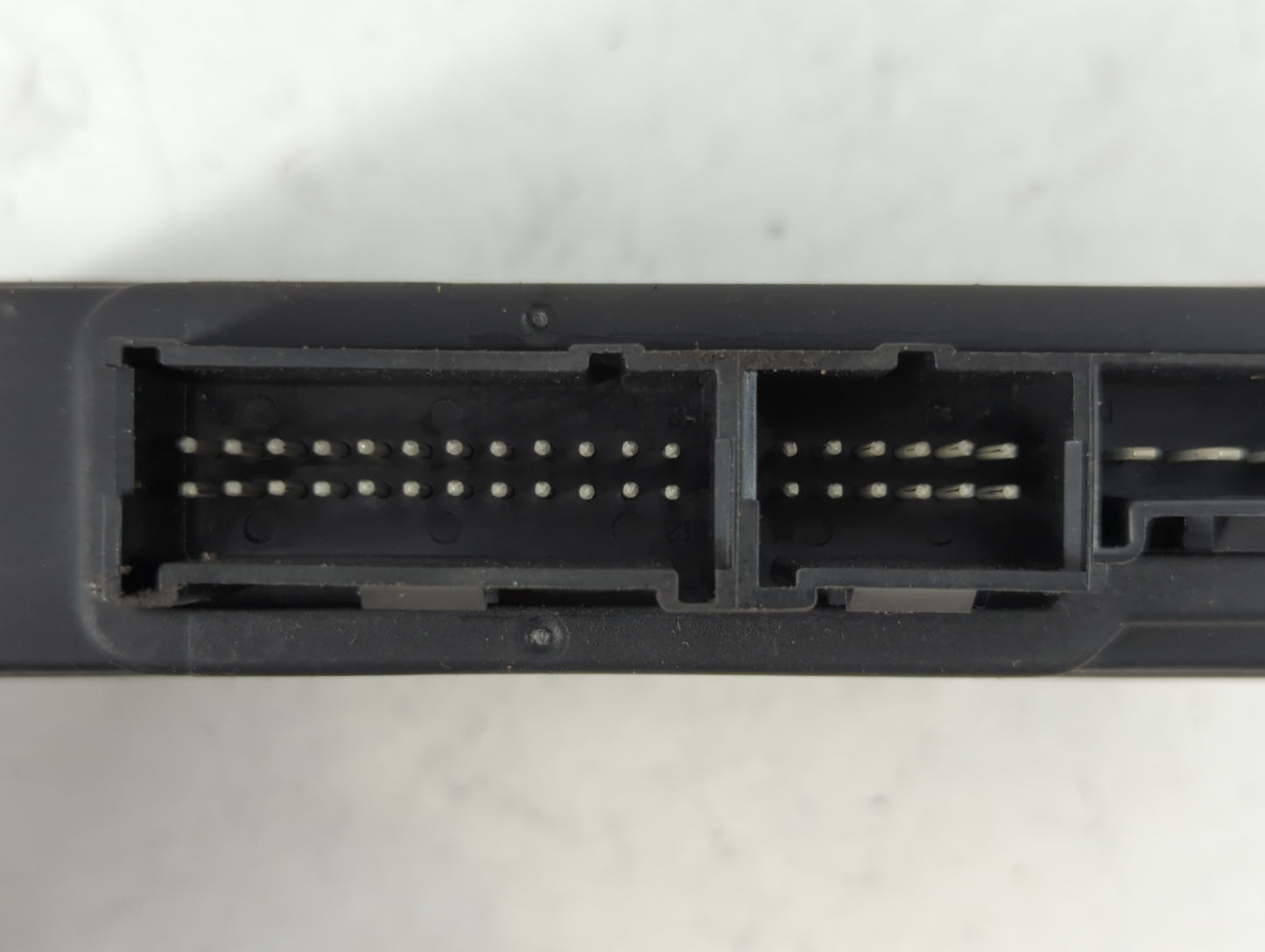 2006-2006 Cadillac Srx Body Control Module Bcm Inner Cabin Fuse Box - Oemusedautoparts1.com