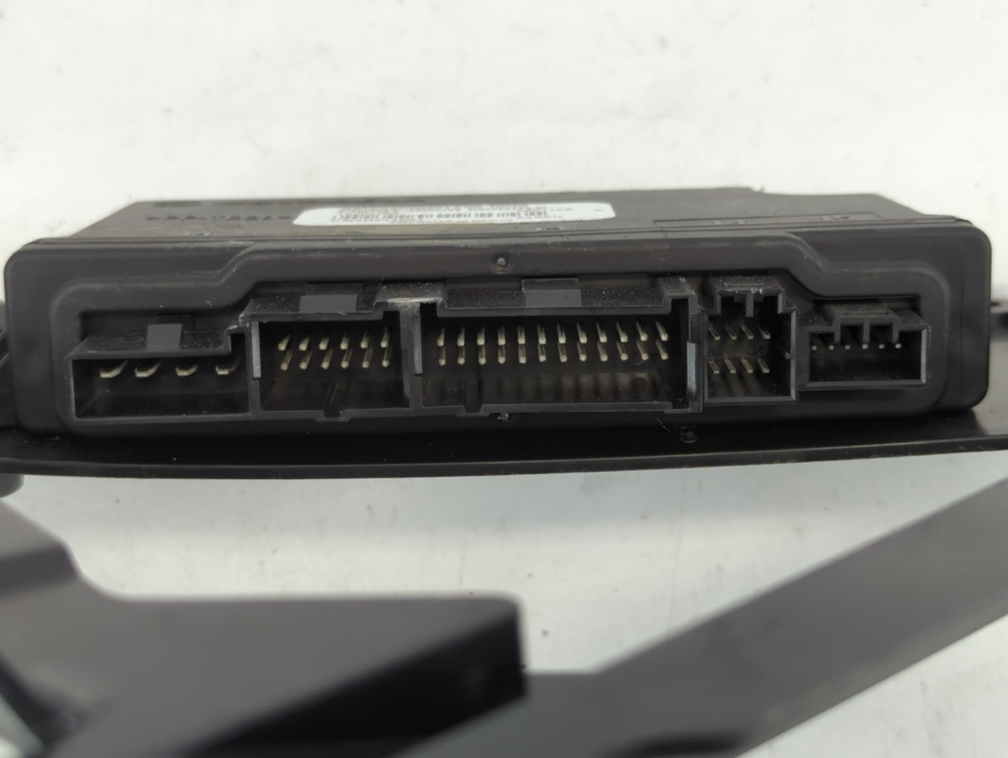 2006-2006 Cadillac Srx Body Control Module Bcm Inner Cabin Fuse Box - Oemusedautoparts1.com