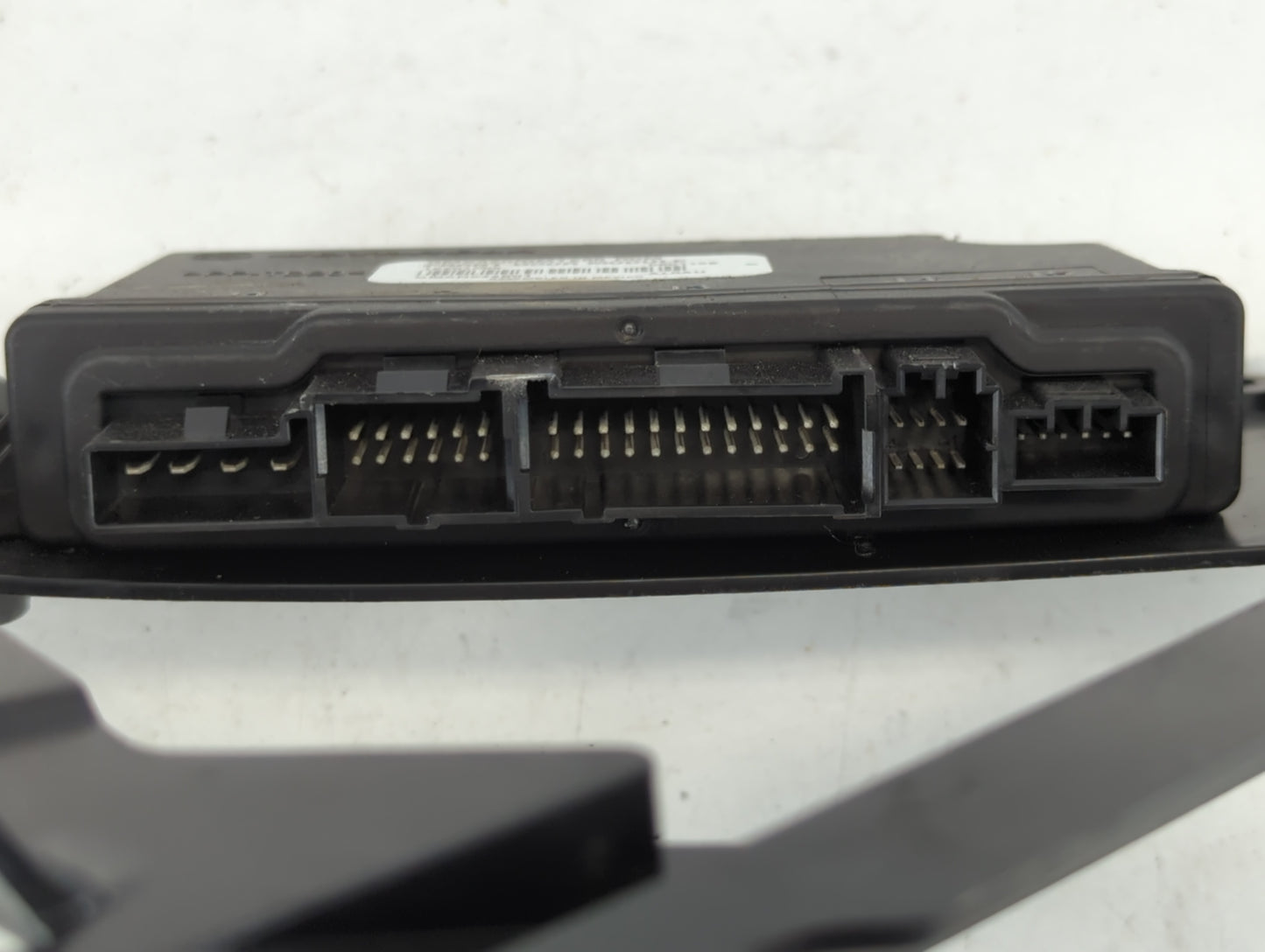 2006-2006 Cadillac Srx Body Control Module Bcm Inner Cabin Fuse Box - Oemusedautoparts1.com