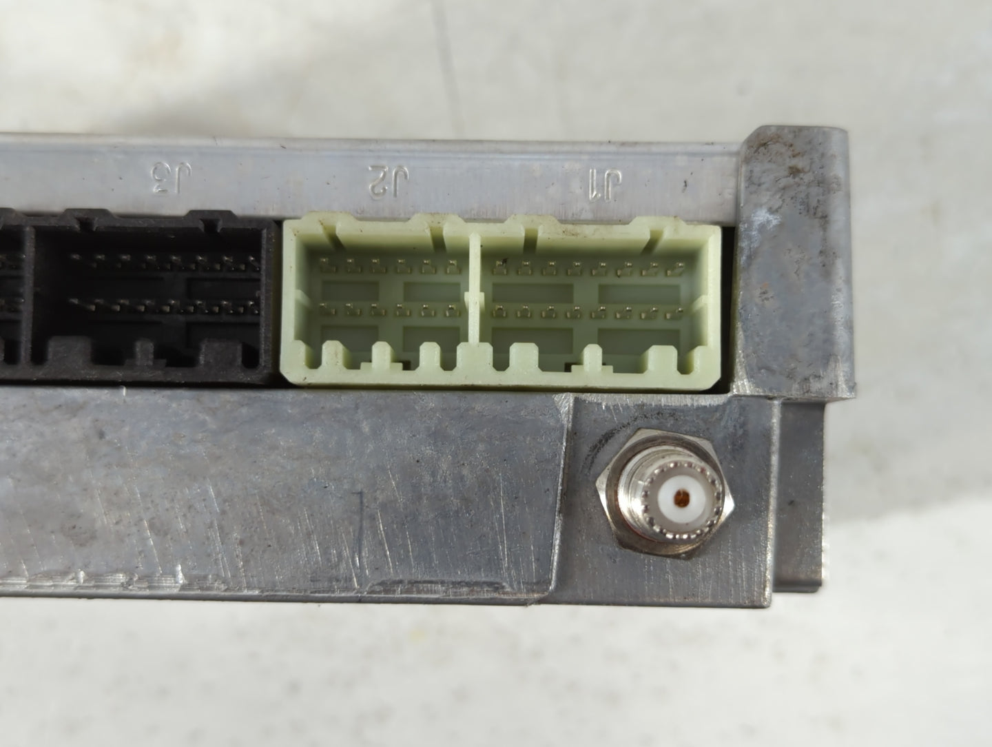 2005 Cadillac Srx Bluetooth Phone Communication Control Module Ccm Oem - Oemusedautoparts1.com