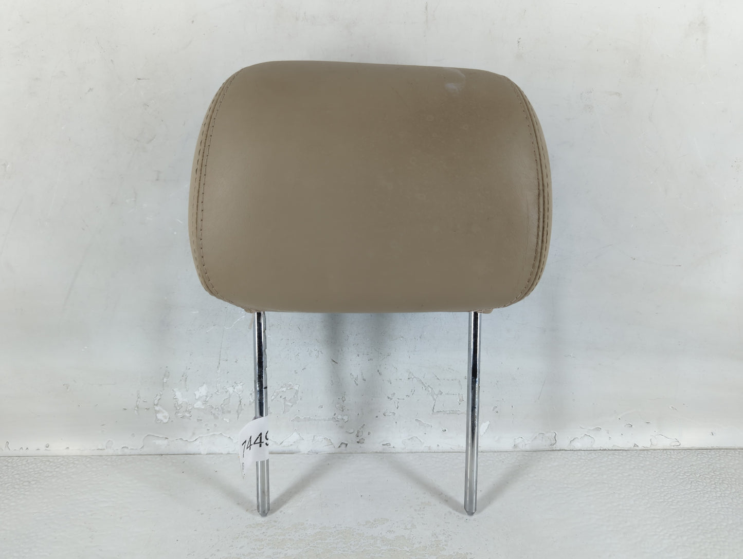 2004-2006 Cadillac Srx Headrest Head Rest Front Driver Passenger Seat Fits Fits 2004 2005 2006 OEM Used Auto Parts - Oemused