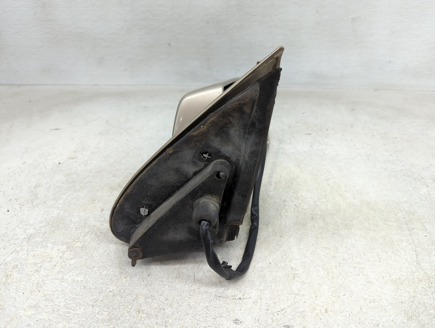 2004-2006 Cadillac Srx Passenger Side View Mirror - Right Door Mirror OEM Used - Oemusedautoparts1.com