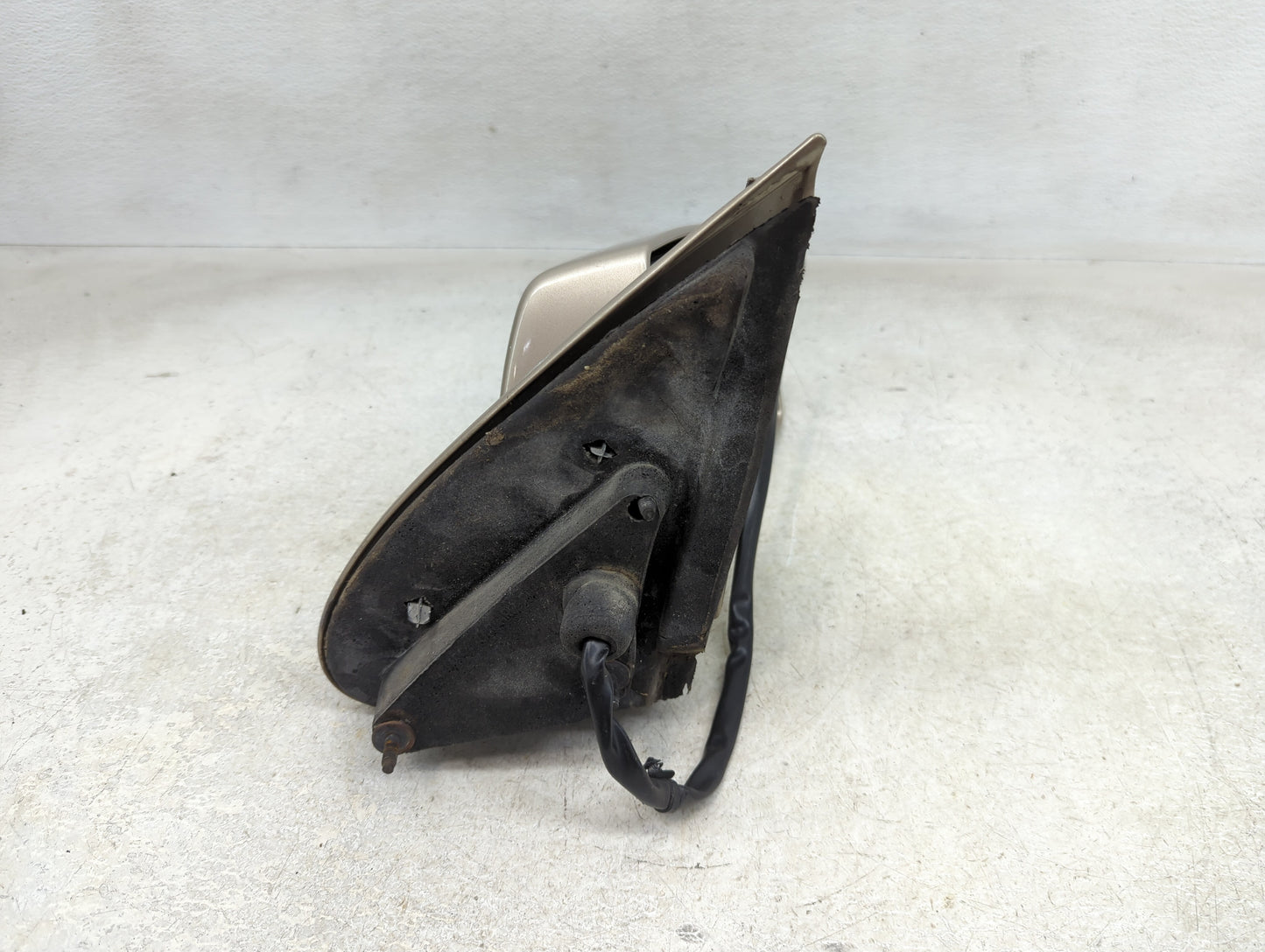 2004-2006 Cadillac Srx Passenger Side View Mirror - Right Door Mirror OEM Used - Oemusedautoparts1.com