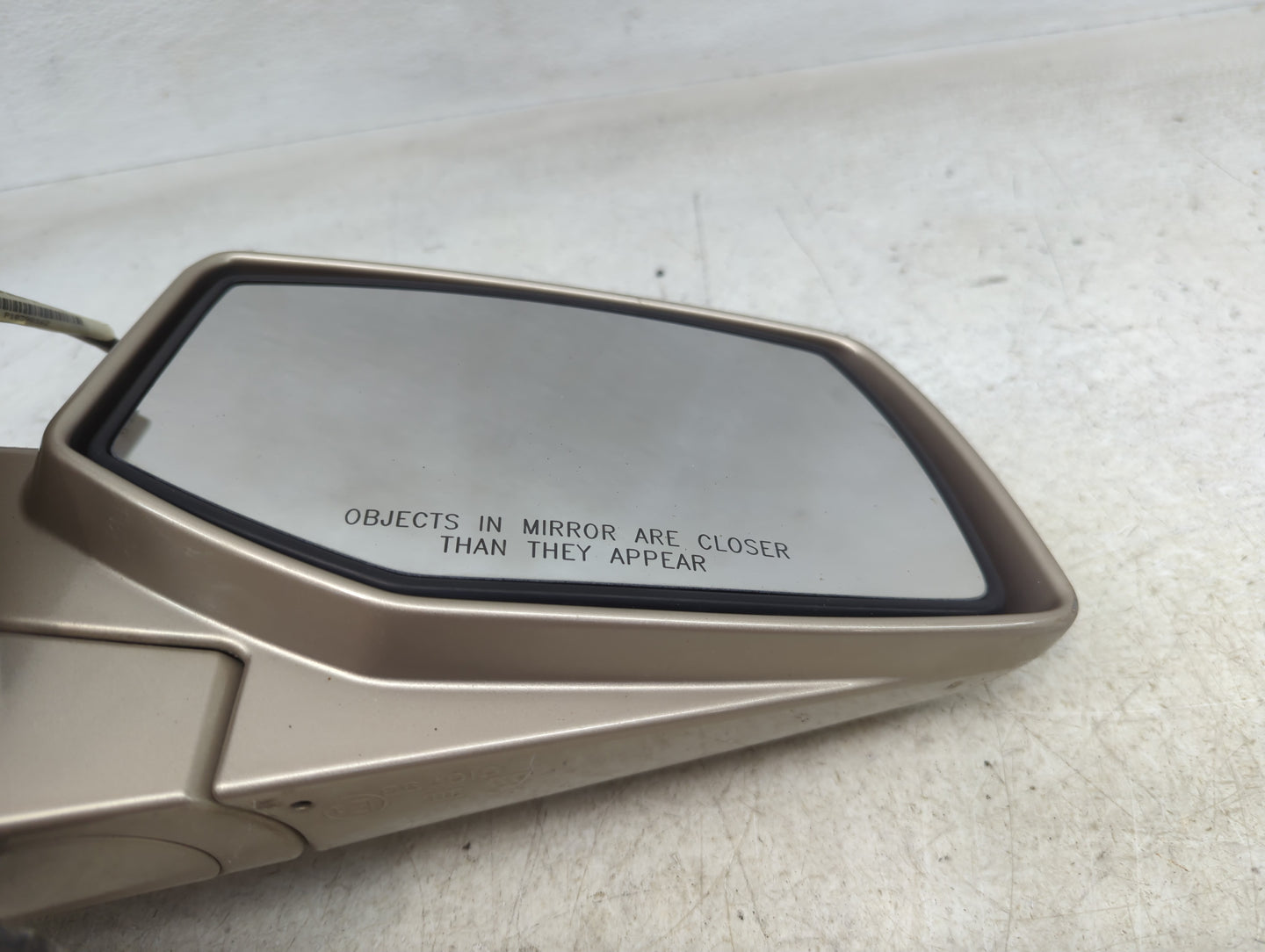 2004-2006 Cadillac Srx Passenger Side View Mirror - Right Door Mirror OEM Used - Oemusedautoparts1.com