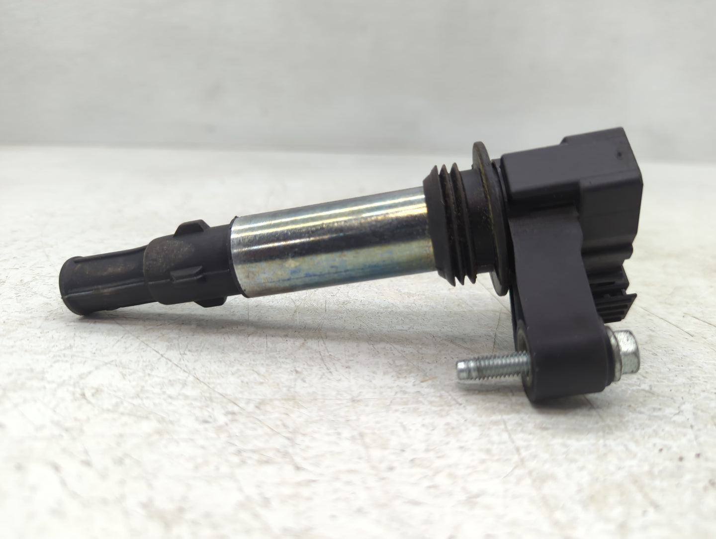 2005-2009 Cadillac Sts Ignition Coil Igniter Pack - Oemusedautoparts1.com