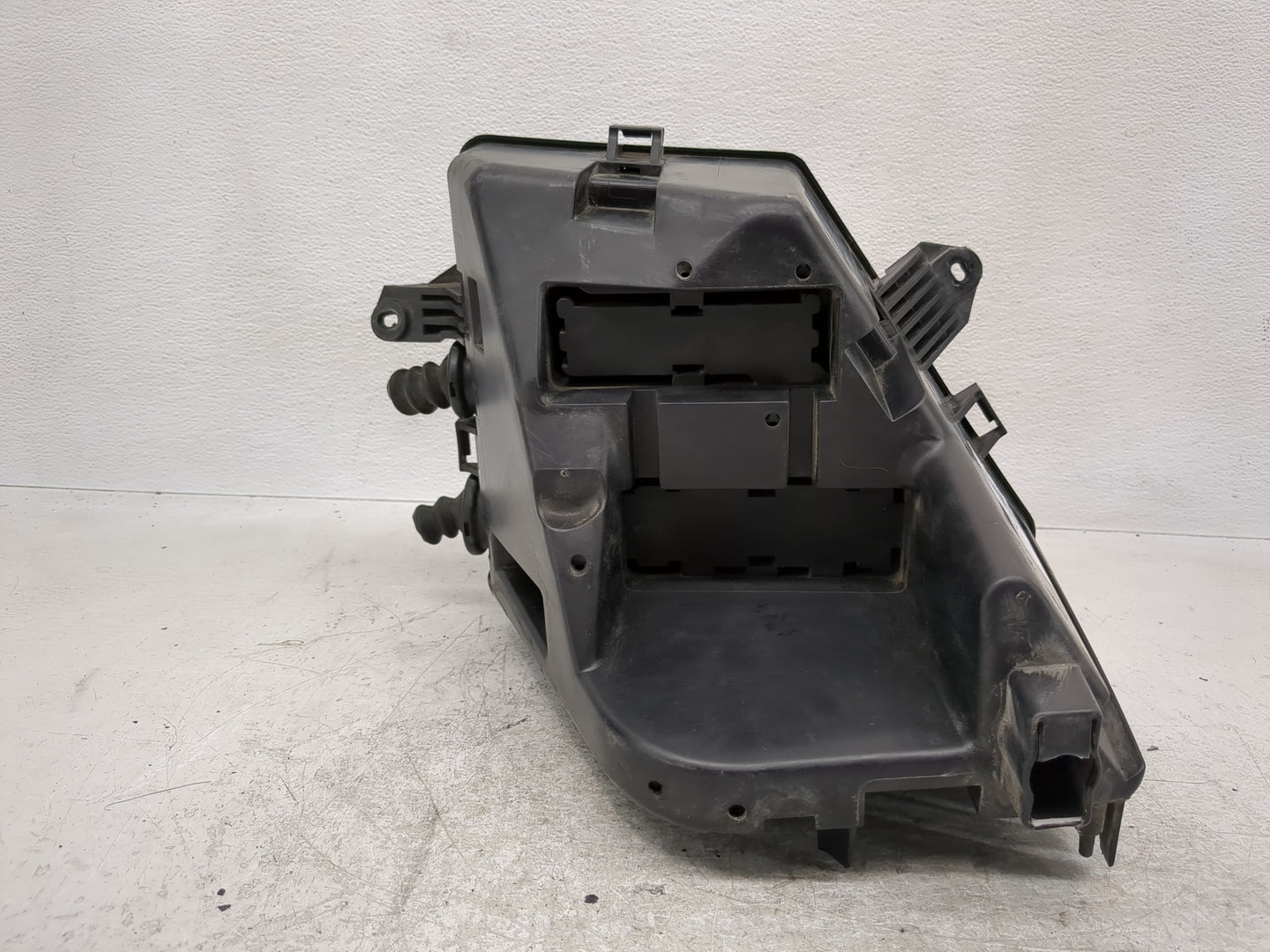 2005-2007 Cadillac Sts Fusebox Fuse Box Panel Relay Module Fits Fits 2005 2006 2007 OEM Used Auto Parts - Oemusedautoparts1.