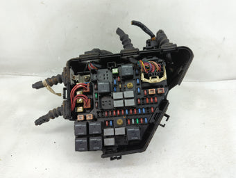 compare product 2005-2007 Cadillac Sts Fusebox Fuse Box Panel Relay Module P/N:240597596 25774213 Fits Fits 2005 2006 2007 OEM Used Auto Parts