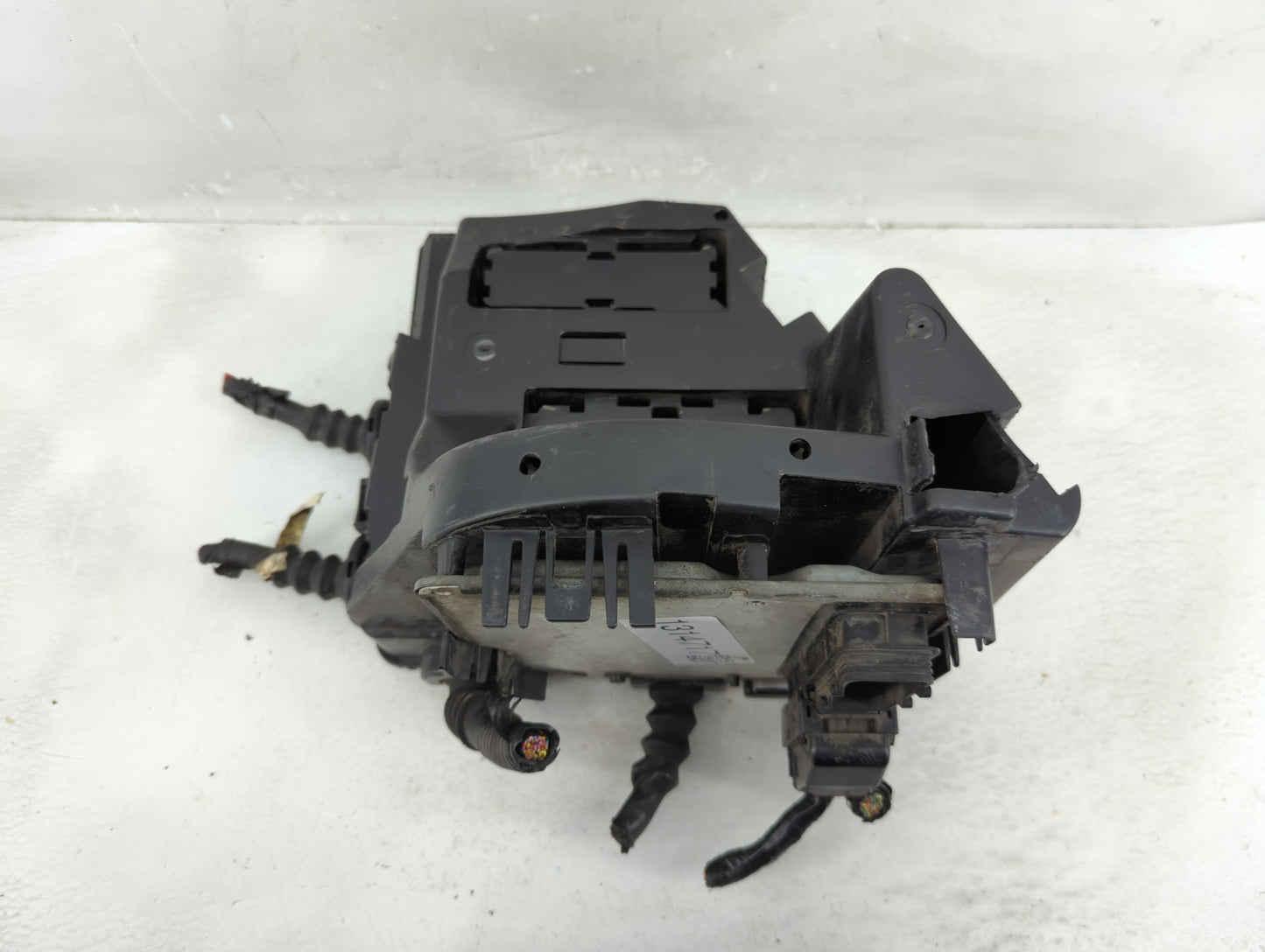 2005-2007 Cadillac Sts Fusebox Fuse Box Panel Relay Module P/N:240597596 25774213 Fits Fits 2005 2006 2007 OEM Used Auto Par