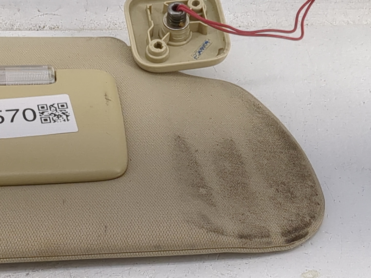 2006 Cadillac Sts Sun Visor Shade Replacement Passenger Right Mirror Fits OEM Used Auto Parts - Oemusedautoparts1.com