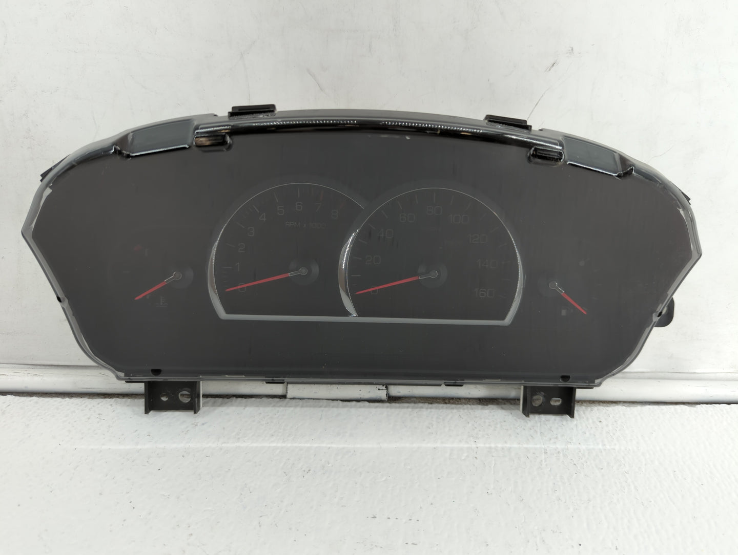 2006 Cadillac Sts Instrument Cluster Speedometer Gauges P/N:10382309 15926684, 15826684 Fits OEM Used Auto Parts - Oemusedau