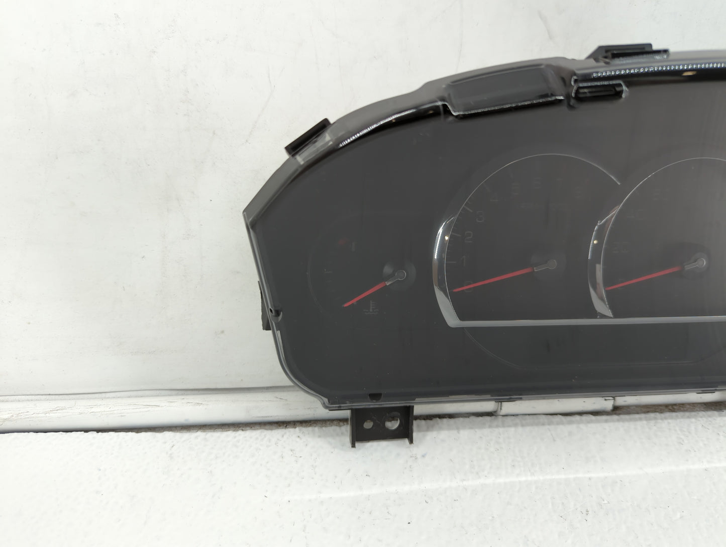 2006 Cadillac Sts Instrument Cluster Speedometer Gauges P/N:10382309 15926684, 15826684 Fits OEM Used Auto Parts - Oemusedau
