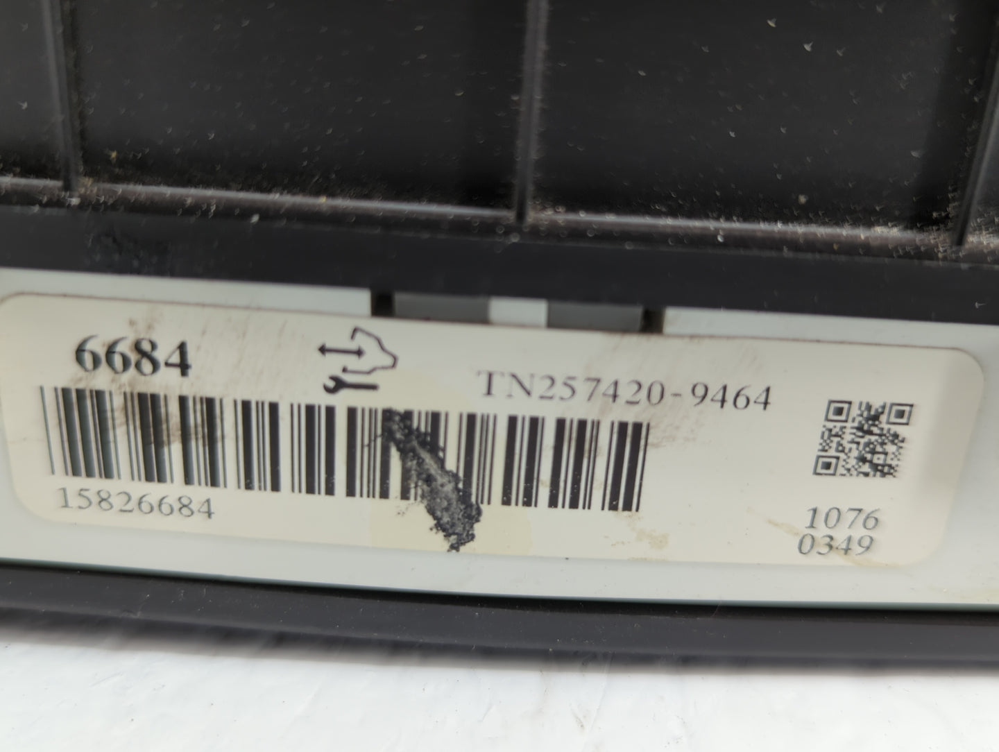 2006 Cadillac Sts Instrument Cluster Speedometer Gauges P/N:10382309 15926684, 15826684 Fits OEM Used Auto Parts - Oemusedau