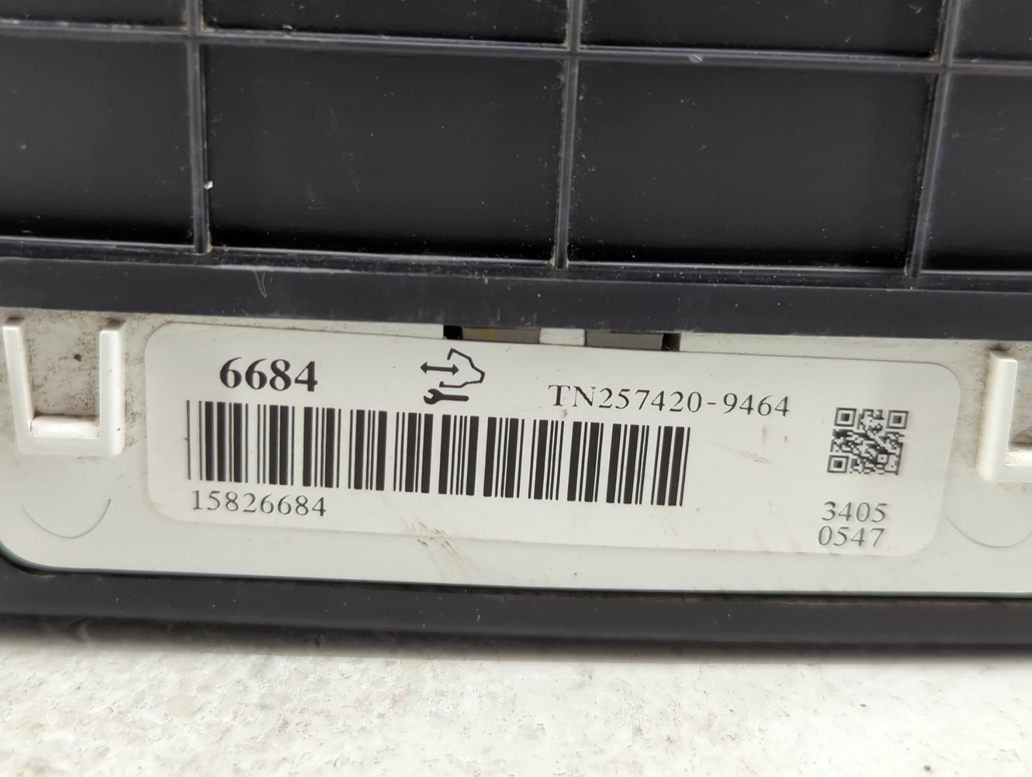 2006 Cadillac Sts Instrument Cluster Speedometer Gauges P/N:10382309 15926684, 15826684 Fits OEM Used Auto Parts - Oemusedau