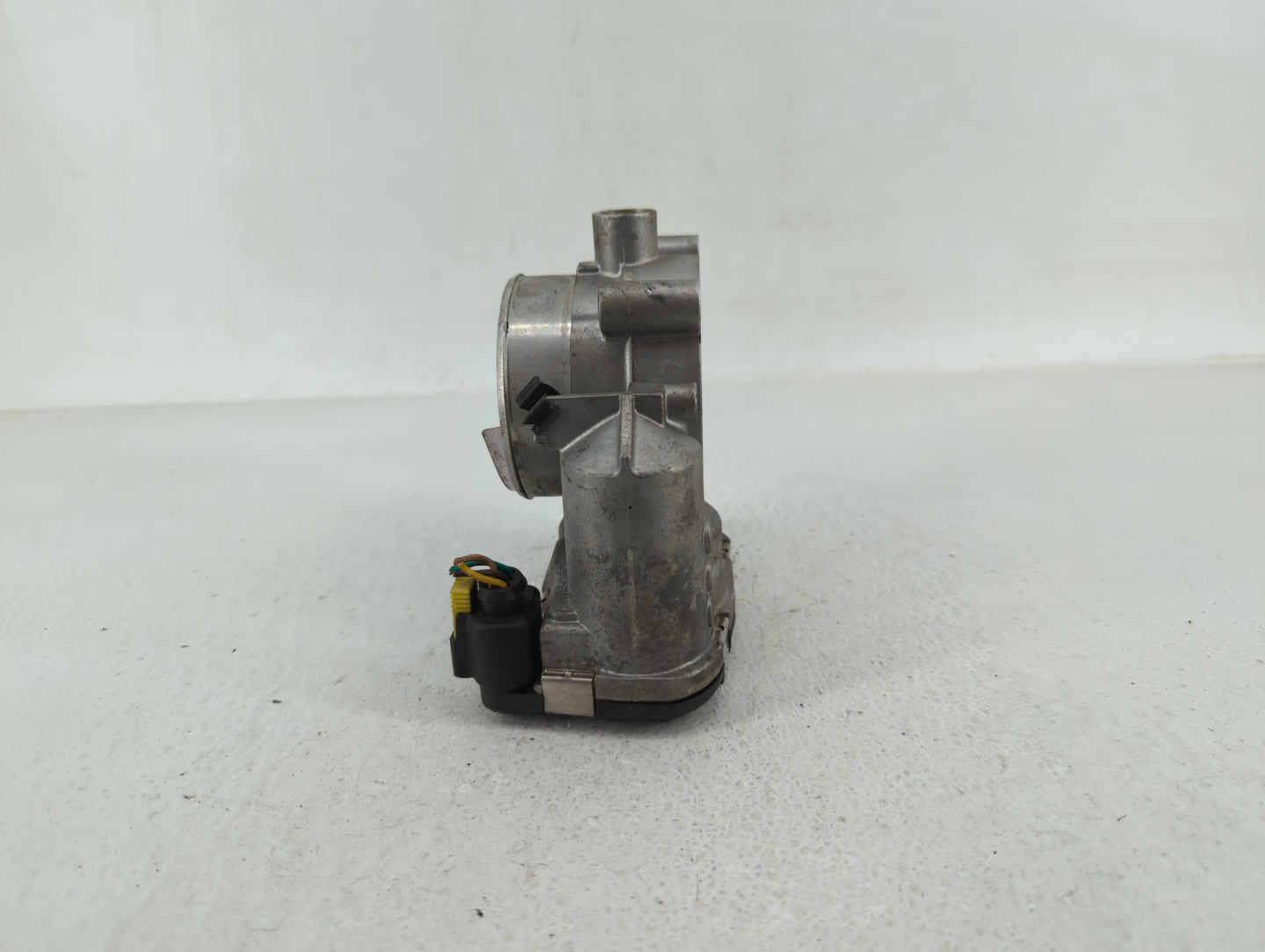 2005-2007 Cadillac Sts Throttle Body P/N:12571081 12589056 Fits Fits 2004 2005 2006 2007 2008 OEM Used Auto Parts - Oemuseda