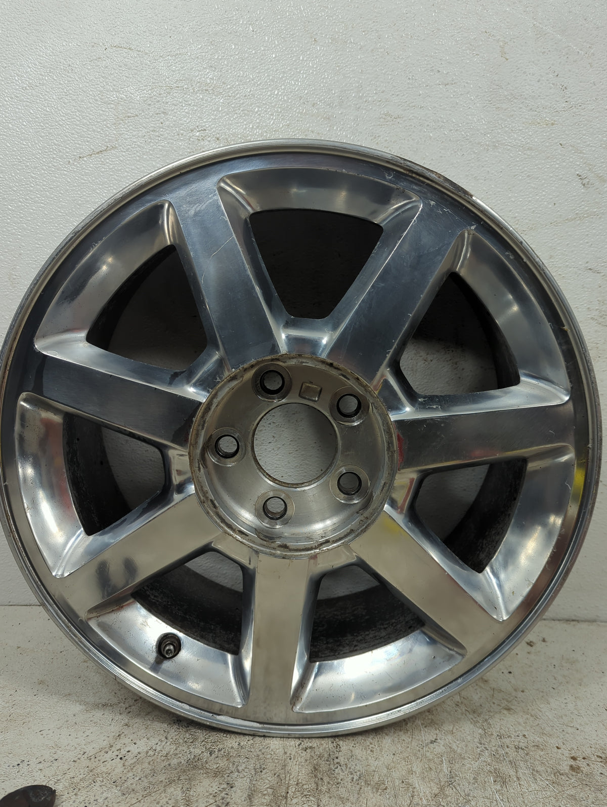 2005-2011 Cadillac Sts Oem Wheel Rim 5043803 - Oemusedautoparts1.com