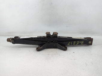 compare product 2006 Cadillac Sts Spare Scissor Car Jack 777637