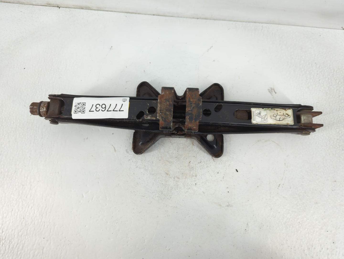 2006 Cadillac Sts Spare Scissor Car Jack - Oemusedautoparts1.com