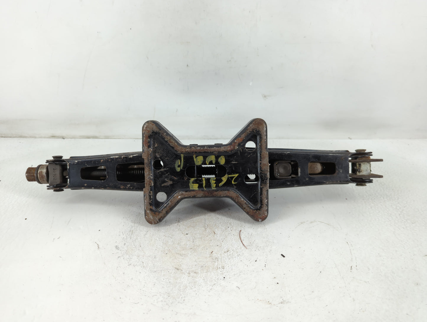 2006 Cadillac Sts Spare Scissor Car Jack - Oemusedautoparts1.com