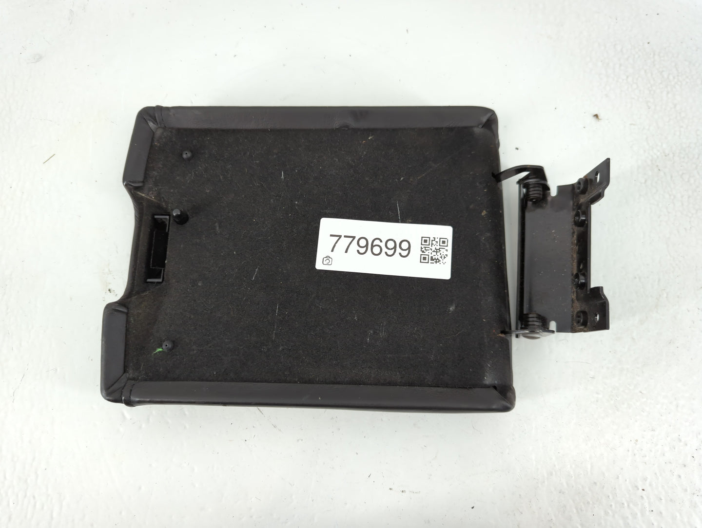 2006 Cadillac Sts Center Console Armrest Cover Lid Fits OEM Used Auto Parts - Oemusedautoparts1.com
