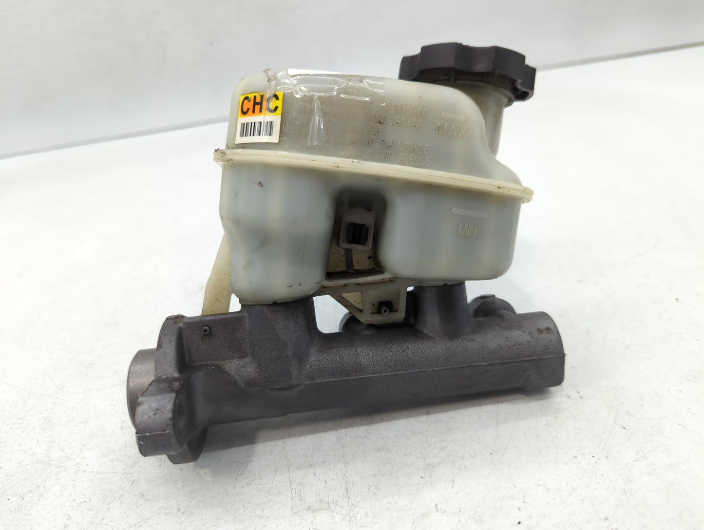 2004-2008 Cadillac Xlr Brake Master Cylinder - Oemusedautoparts1.com