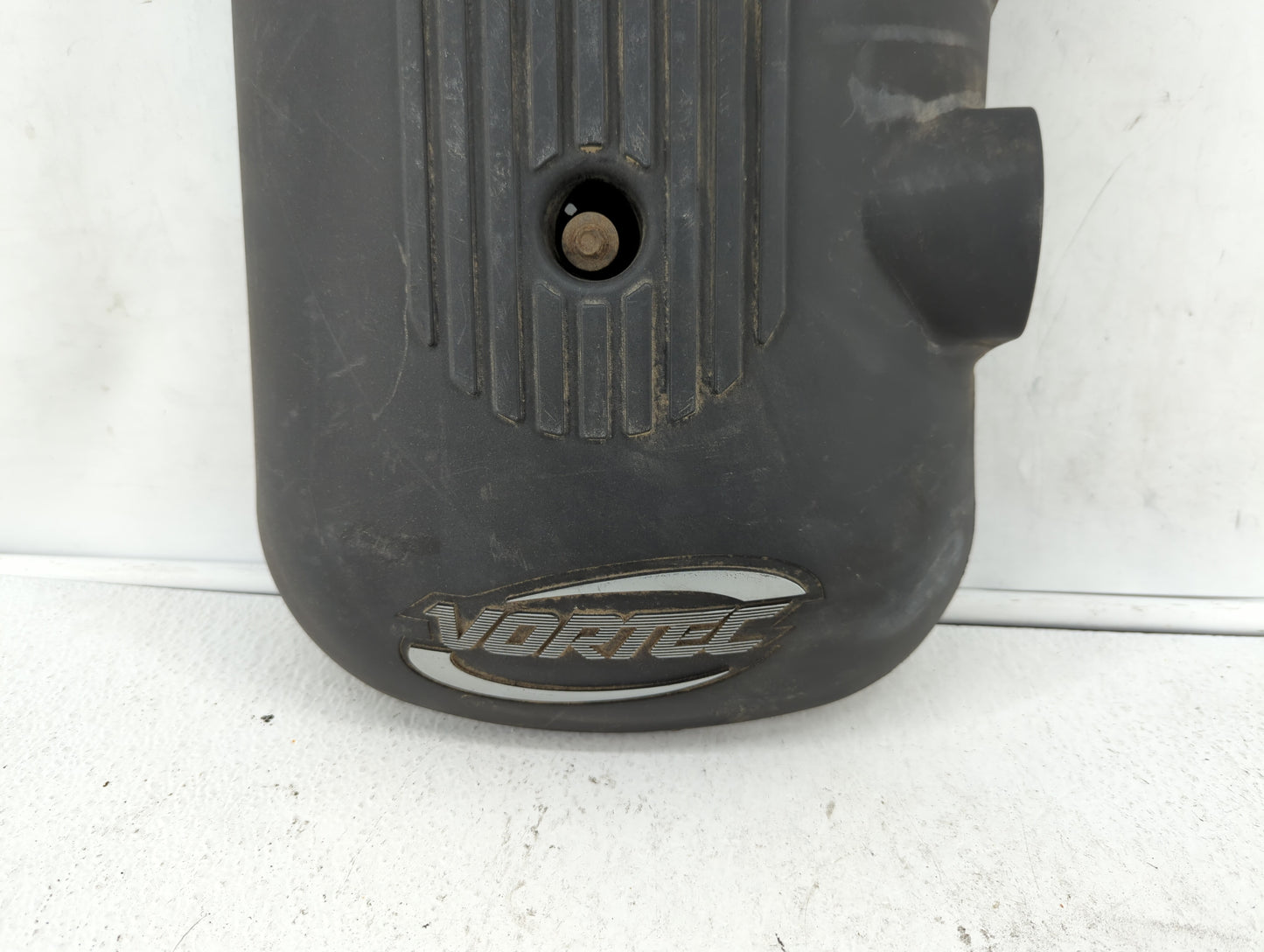 2006 Chevrolet Avalanche Engine Cover - Oemusedautoparts1.com