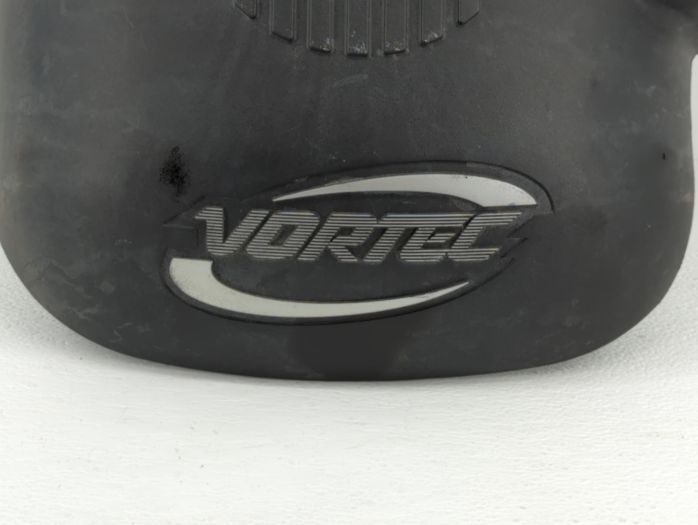 2006 Chevrolet Avalanche Engine Cover - Oemusedautoparts1.com