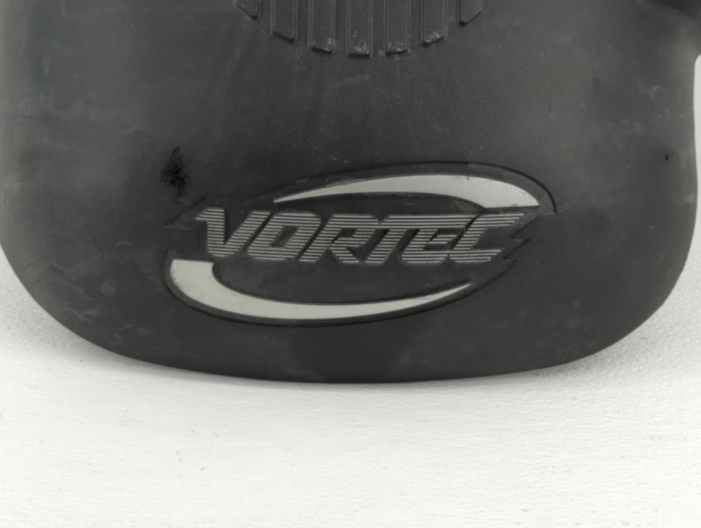 2006 Chevrolet Avalanche Engine Cover - Oemusedautoparts1.com