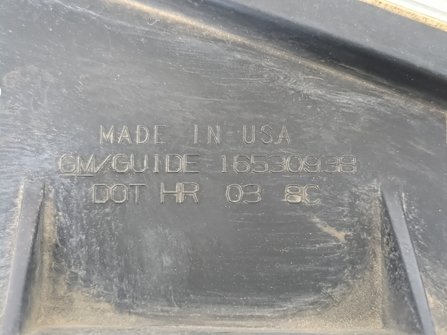 2005 Avalanche 1500 Passenger Right Oem Head Light Headlight Lamp - Oemusedautoparts1.com