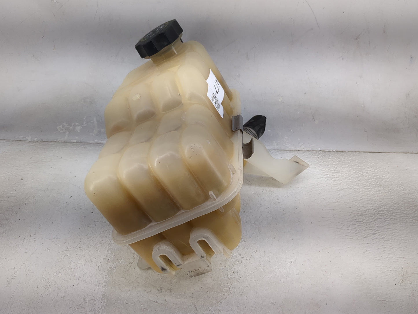 2004 Avalanche 1500 Radiator Coolant Overflow Expansion Tank Bottle - Oemusedautoparts1.com