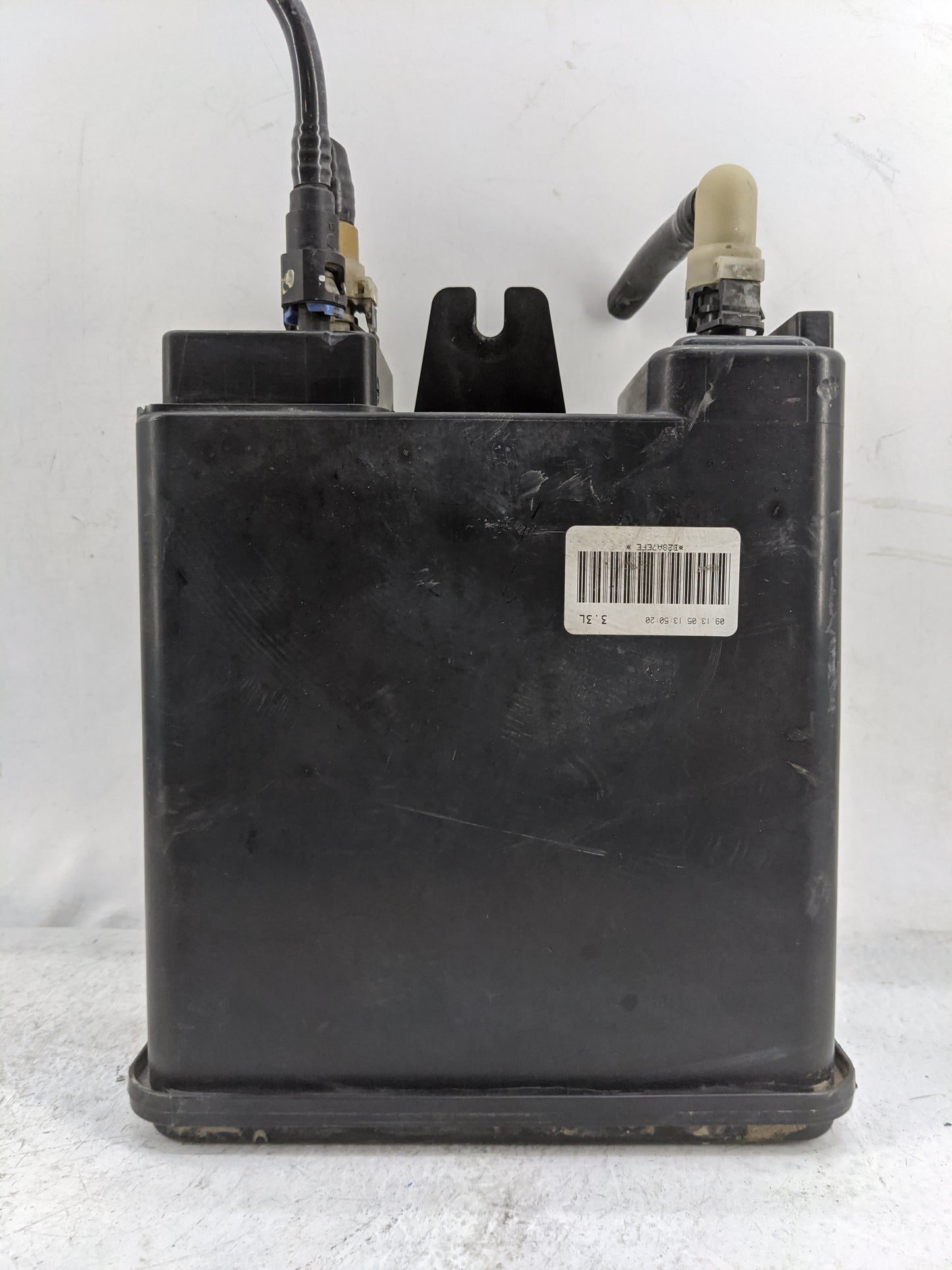 2006 Chevrolet Avalanche 1500 Fuel Vapor Charcoal Canister - Oemusedautoparts1.com