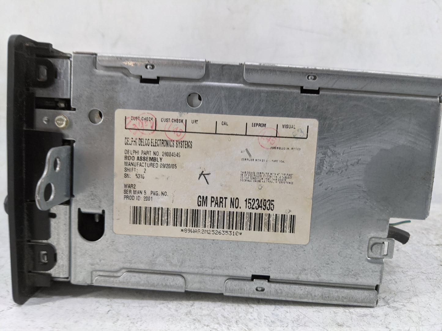2005-2006 Chevrolet Avalanche 1500 Radio AM FM Cd Player Receiver Replacement P/N:28004545 15234935 Fits OEM Used Auto Parts