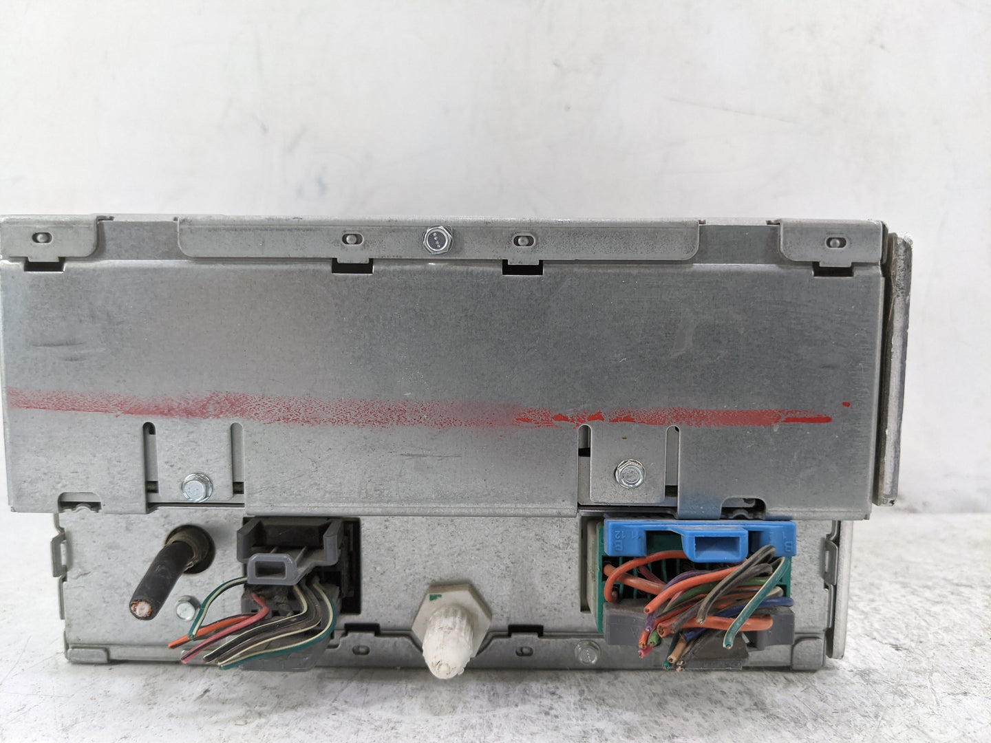 2005-2006 Chevrolet Avalanche 1500 Radio AM FM Cd Player Receiver Replacement P/N:28004545 15234935 Fits OEM Used Auto Parts
