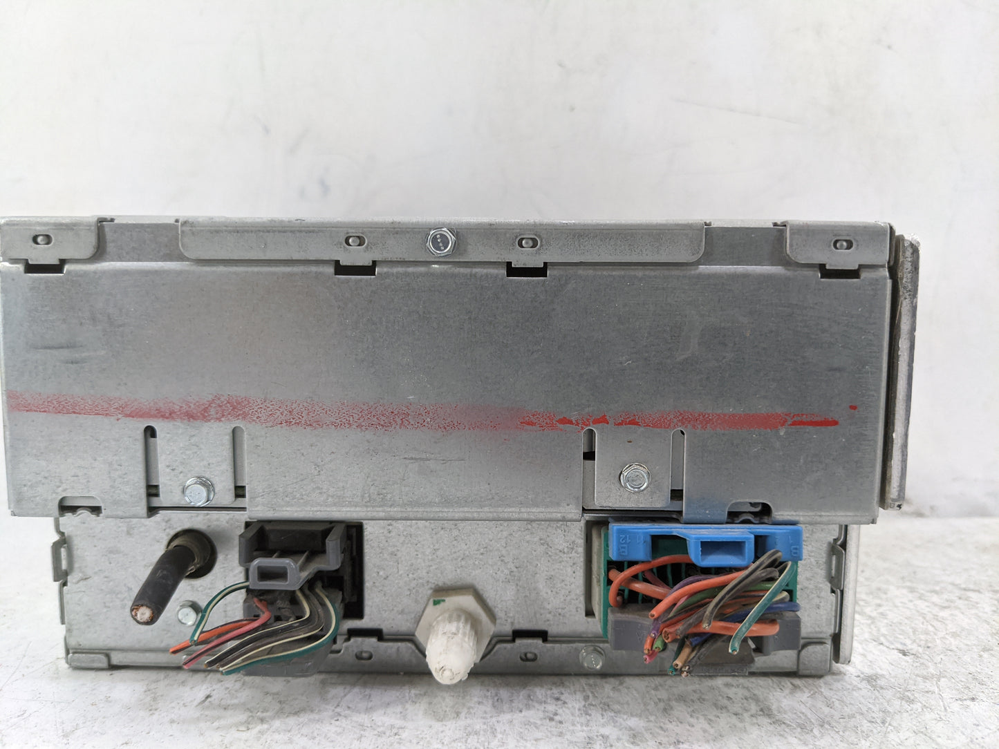 2005-2006 Chevrolet Avalanche 1500 Radio AM FM Cd Player Receiver Replacement P/N:28004545 15234935 Fits OEM Used Auto Parts