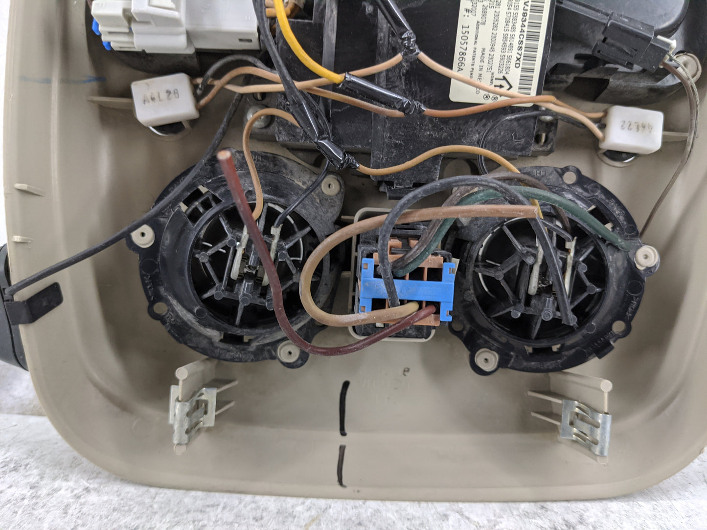 2006 Chevrolet Avalanche 1500 Undefined Tan - Oemusedautoparts1.com