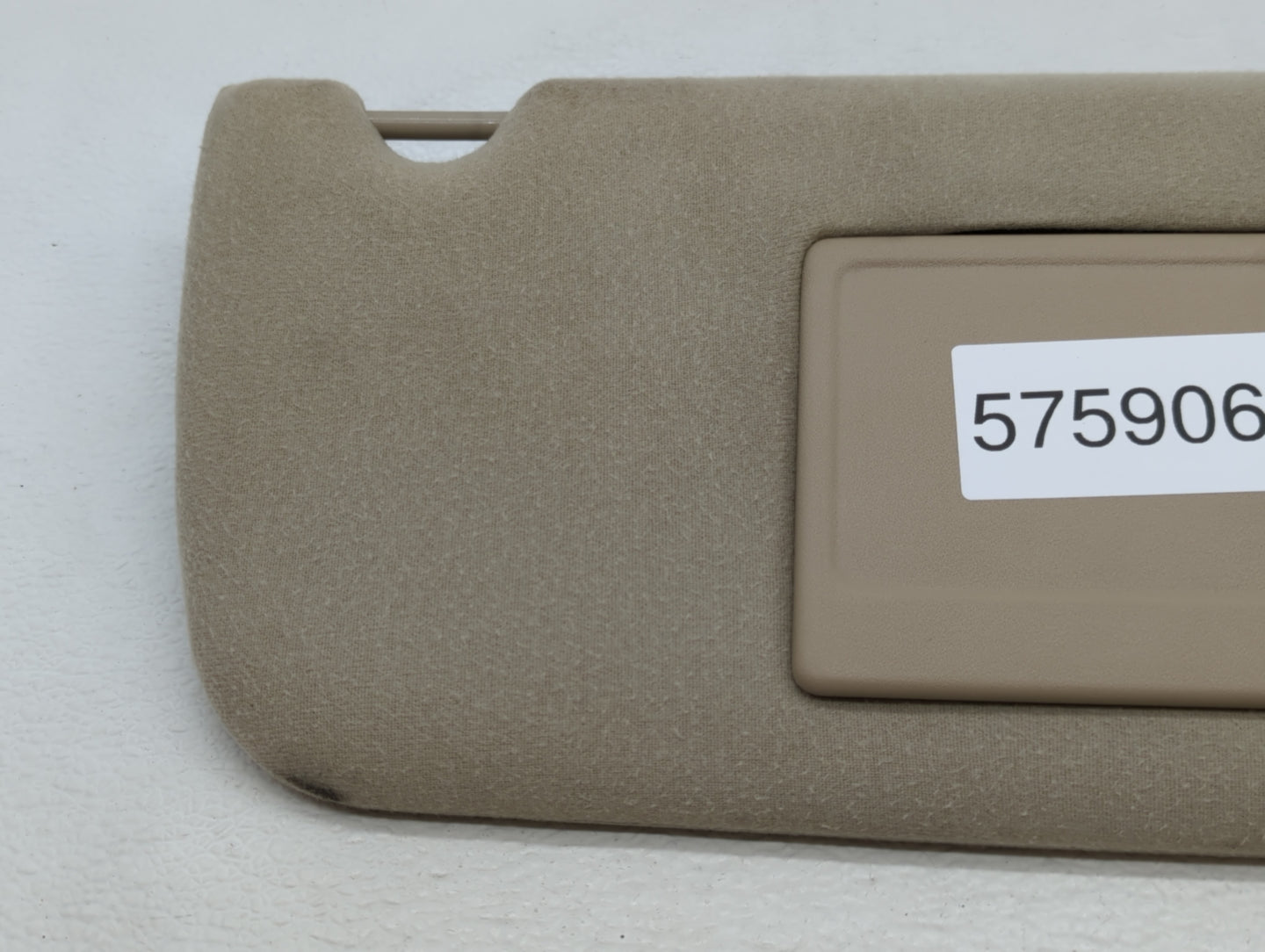 2006 Chevrolet Avalanche 1500 Sun Visor Shade Replacement Passenger Right Mirror Fits OEM Used Auto Parts - Oemusedautoparts