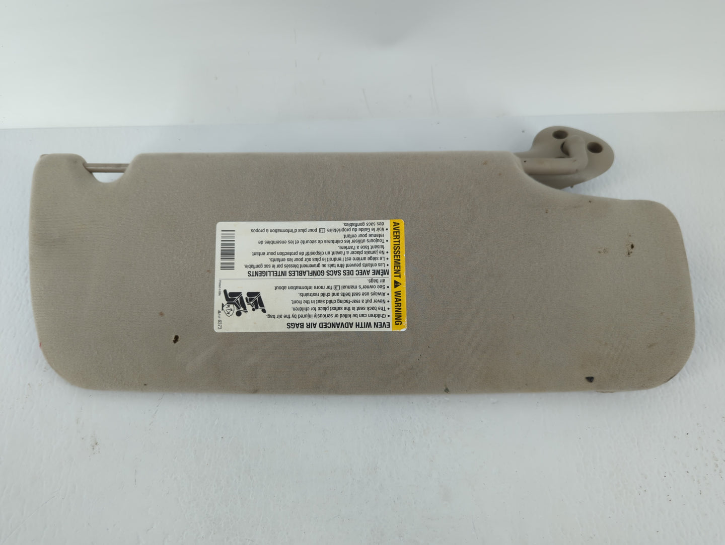 2006 Chevrolet Avalanche 1500 Sun Visor Shade Replacement Driver Left Mirror Fits OEM Used Auto Parts - Oemusedautoparts1.co