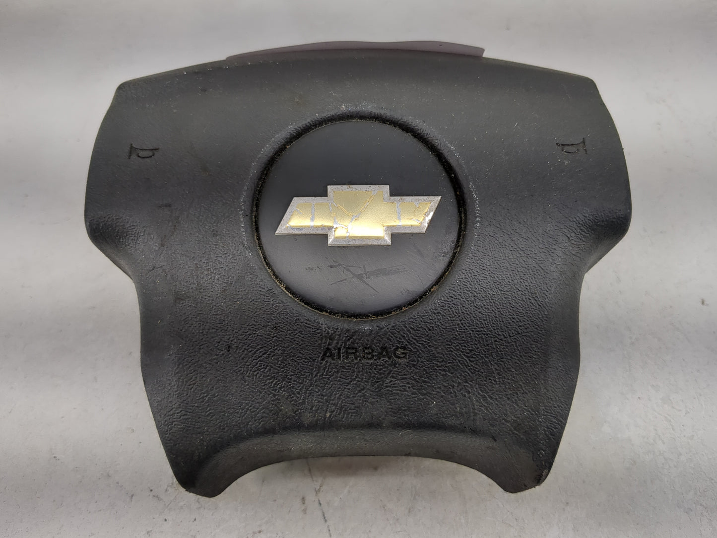 2003 Chevrolet Avalanche 2500 Air Bag Driver Left Steering Wheel Mounted - Oemusedautoparts1.com