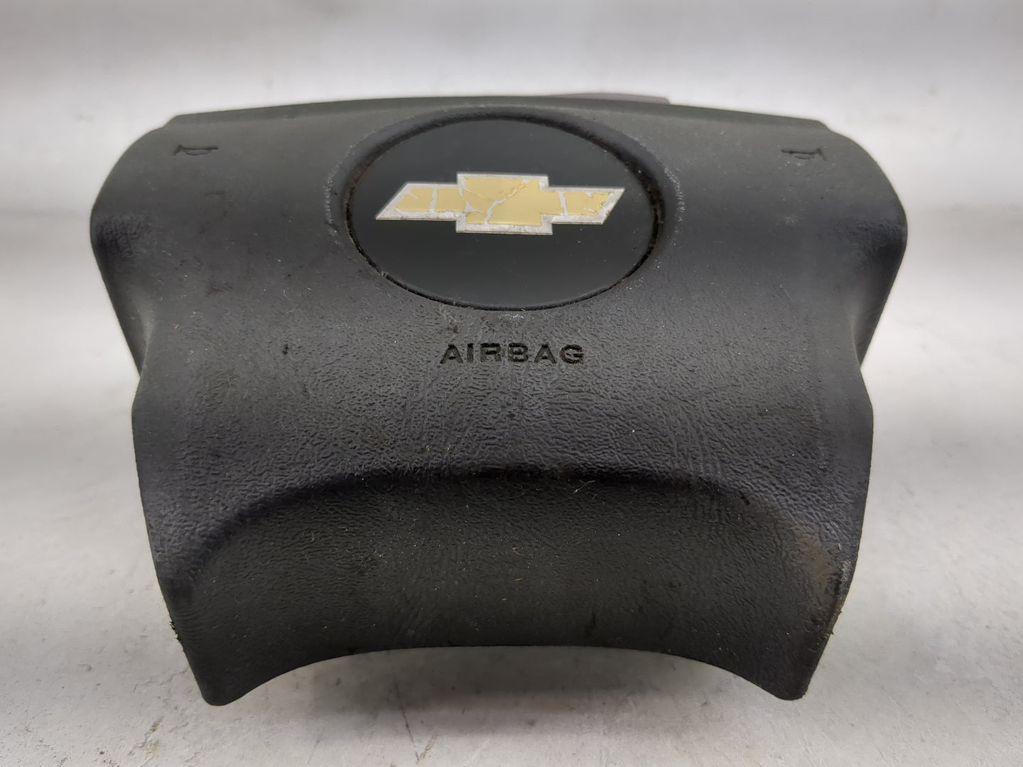 2003 Chevrolet Avalanche 2500 Air Bag Driver Left Steering Wheel Mounted - Oemusedautoparts1.com